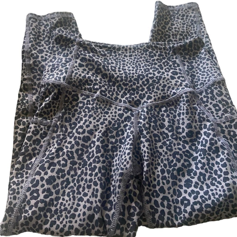 Evolution and Creation size small workout leggings excellent condition